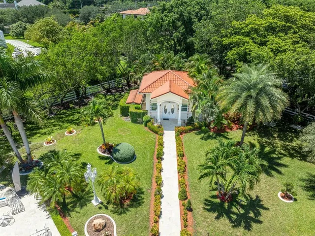 $8,500,000 | 5801 Estates Drive, Southwest Ranches, FL 33330