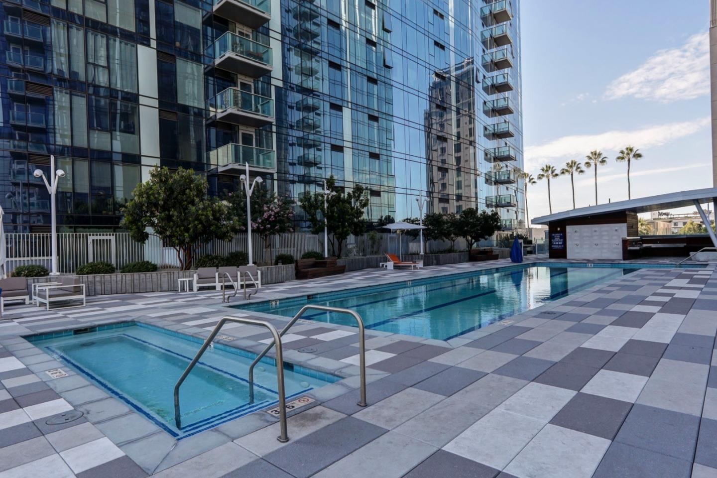 188 West St James Street, Unit 10819 San Jose, CA 95110 - Photo 32 of 41 a view of a building with garden