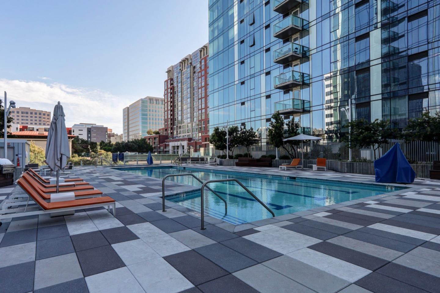 188 West St James Street, Unit 10819 San Jose, CA 95110 - Photo 33 of 41 a view of outdoor space with seating