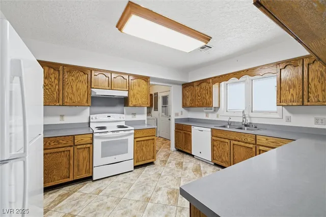 $425,000 | 1851 Duck Street, Pahrump, NV 89060