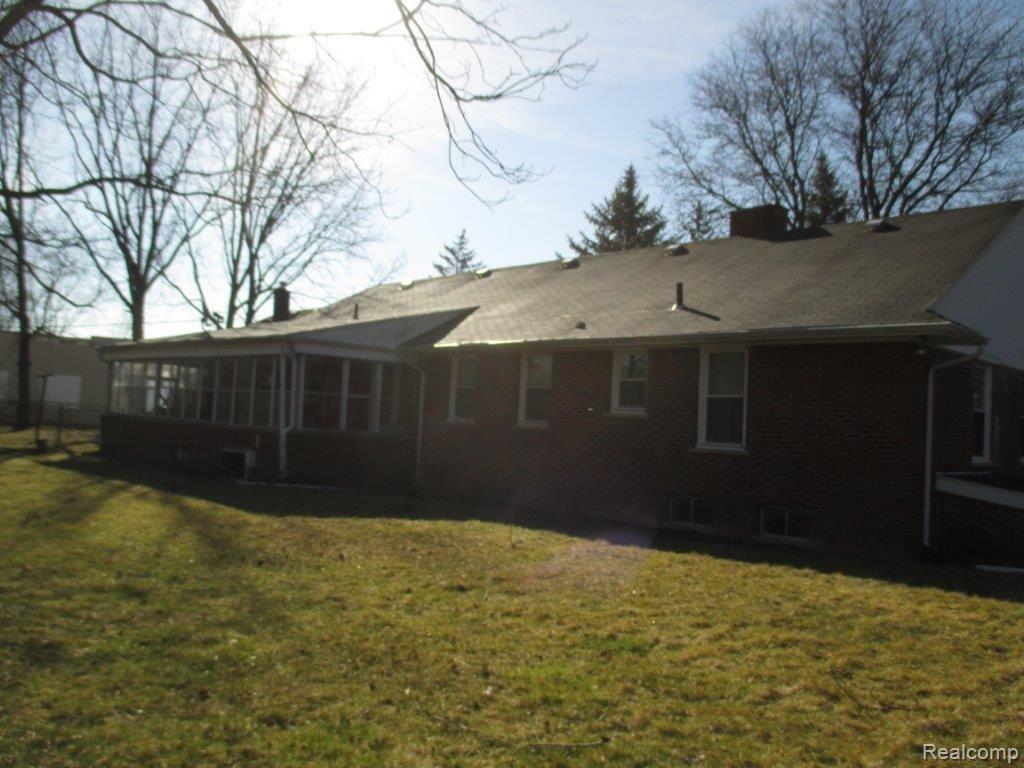 29470 Geraldine Road Farmington Hills, MI 48336 - Photo 6 of 14