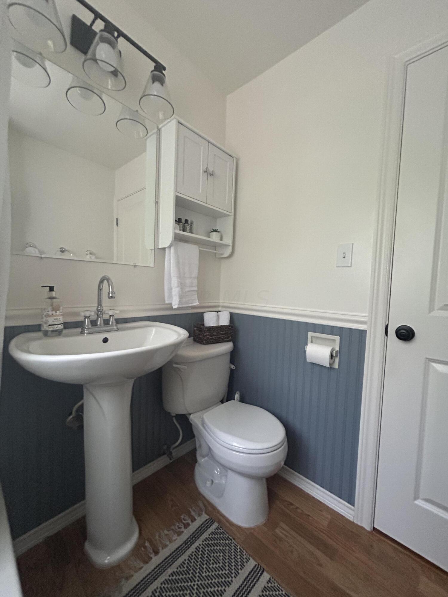 530 Blenheim Road Columbus, OH 43214 - Photo 28 of 51 Bath (2)