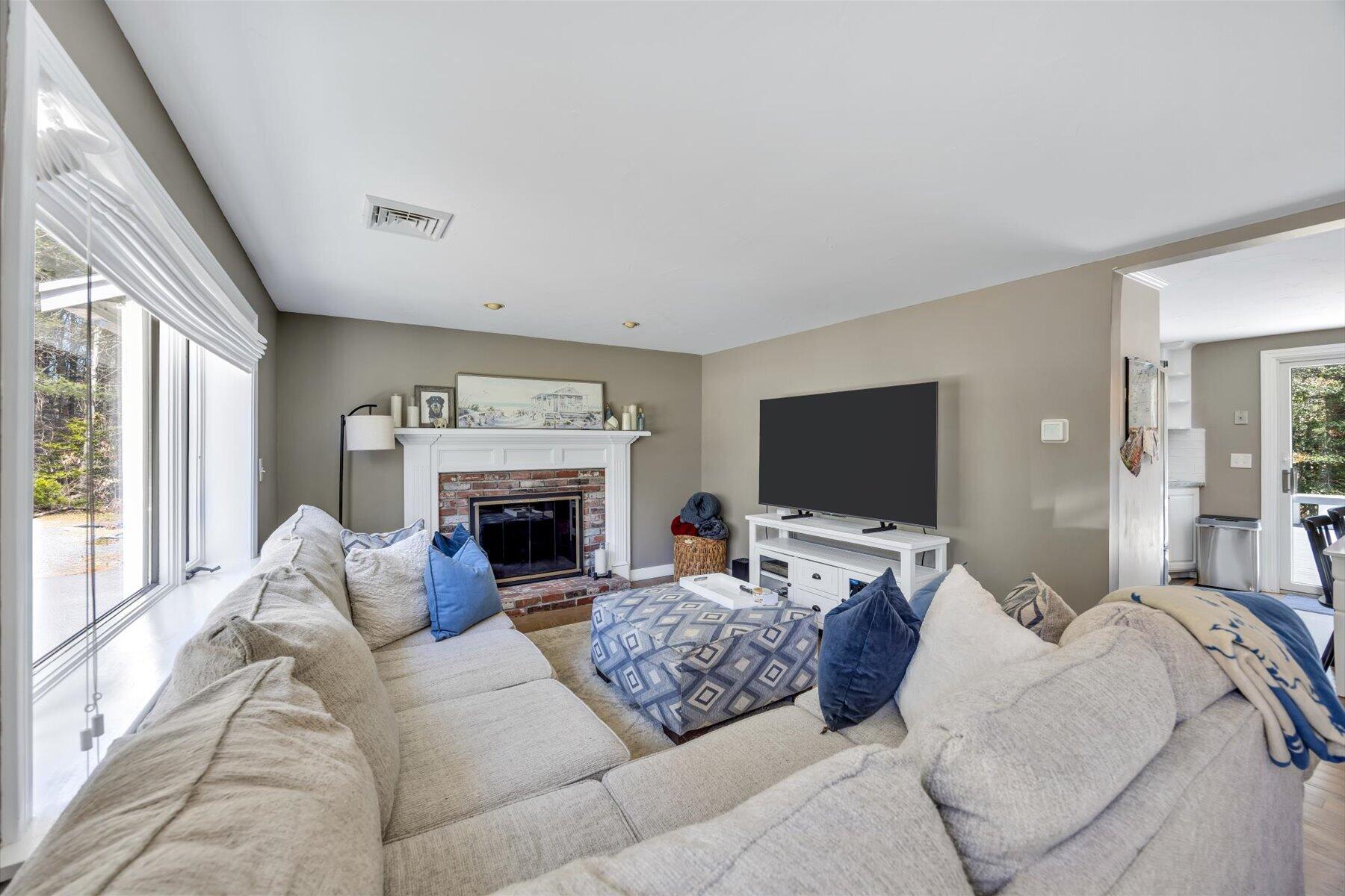 10 Guild Road Forestdale, MA 02644 - Photo 12 of 46 17-889A2004