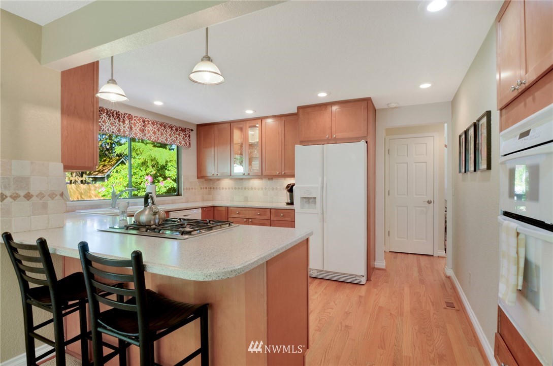 14213 148th Place Southeast Renton, WA 98059 - Photo 8 of 25 Gallery Image 8