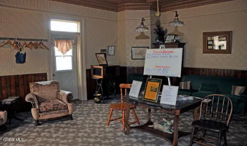 $325,000 | 104 County Highway, St. Johnsville, NY 13452