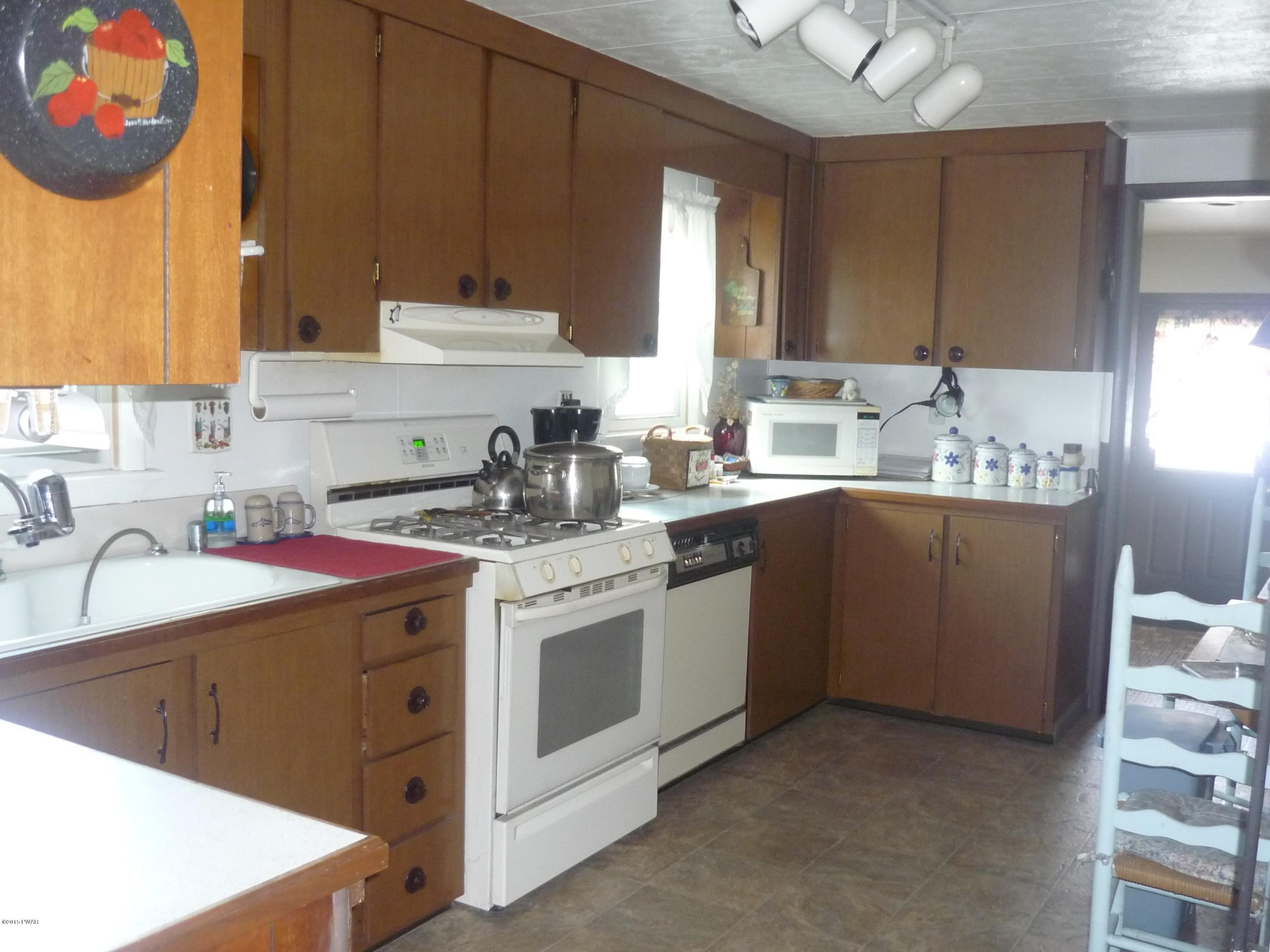 829 Sterling Road Sterling, PA 18463 - Photo 7 of 53 Gallery Image 7