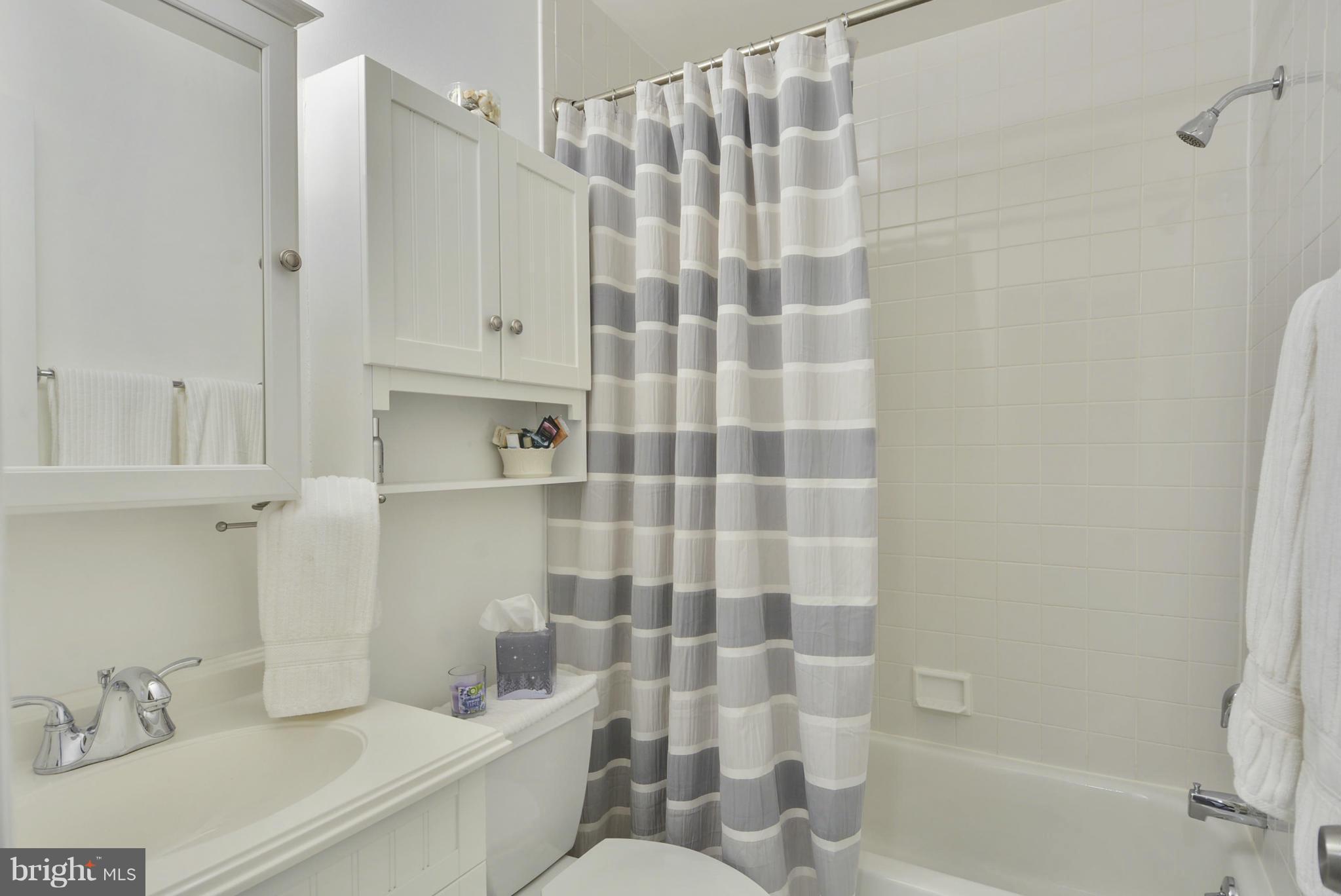 1635 Riedel Road, Unit 3 Crofton, MD 21114 - Photo 21 of 29 Bath