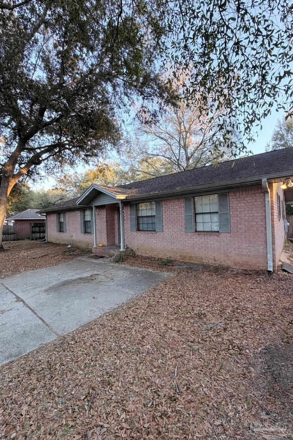 6023 Hamilton Bridge Road Milton, FL 32570 - Photo 2 of 2