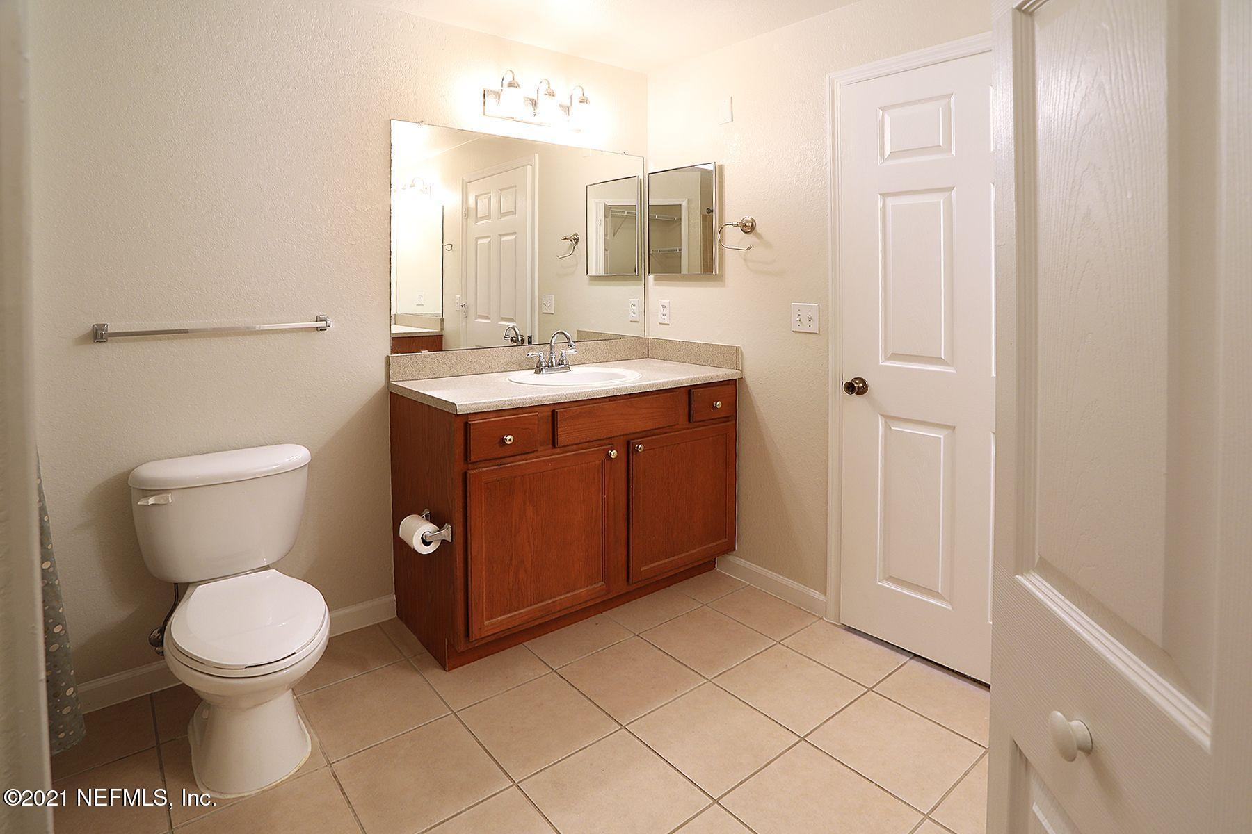 8550 Touchton Road, Unit 1714 Jacksonville, FL 32216 - Photo 14 of 25 MASTER BATH