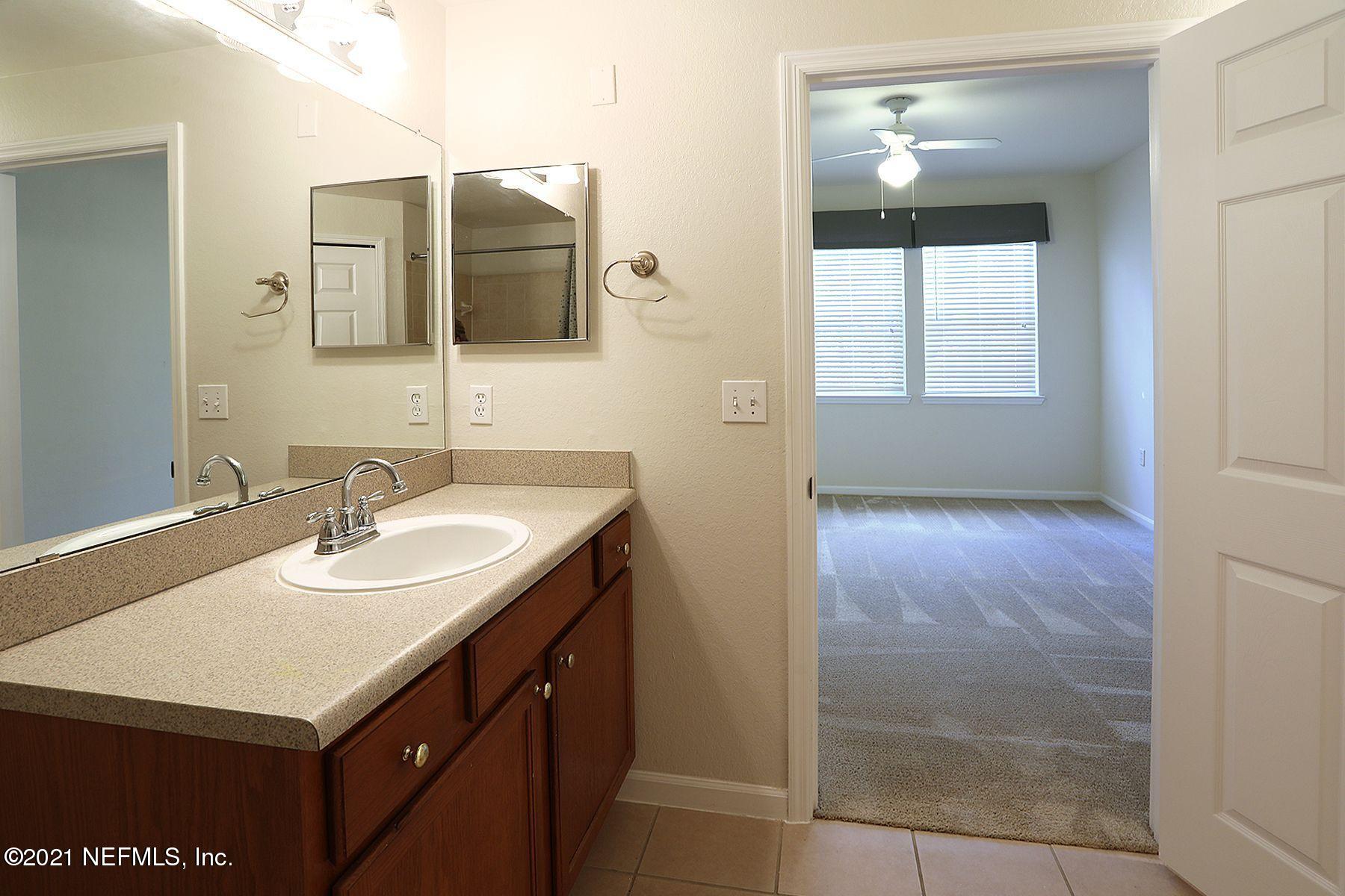 8550 Touchton Road, Unit 1714 Jacksonville, FL 32216 - Photo 15 of 25 MASTER BATH