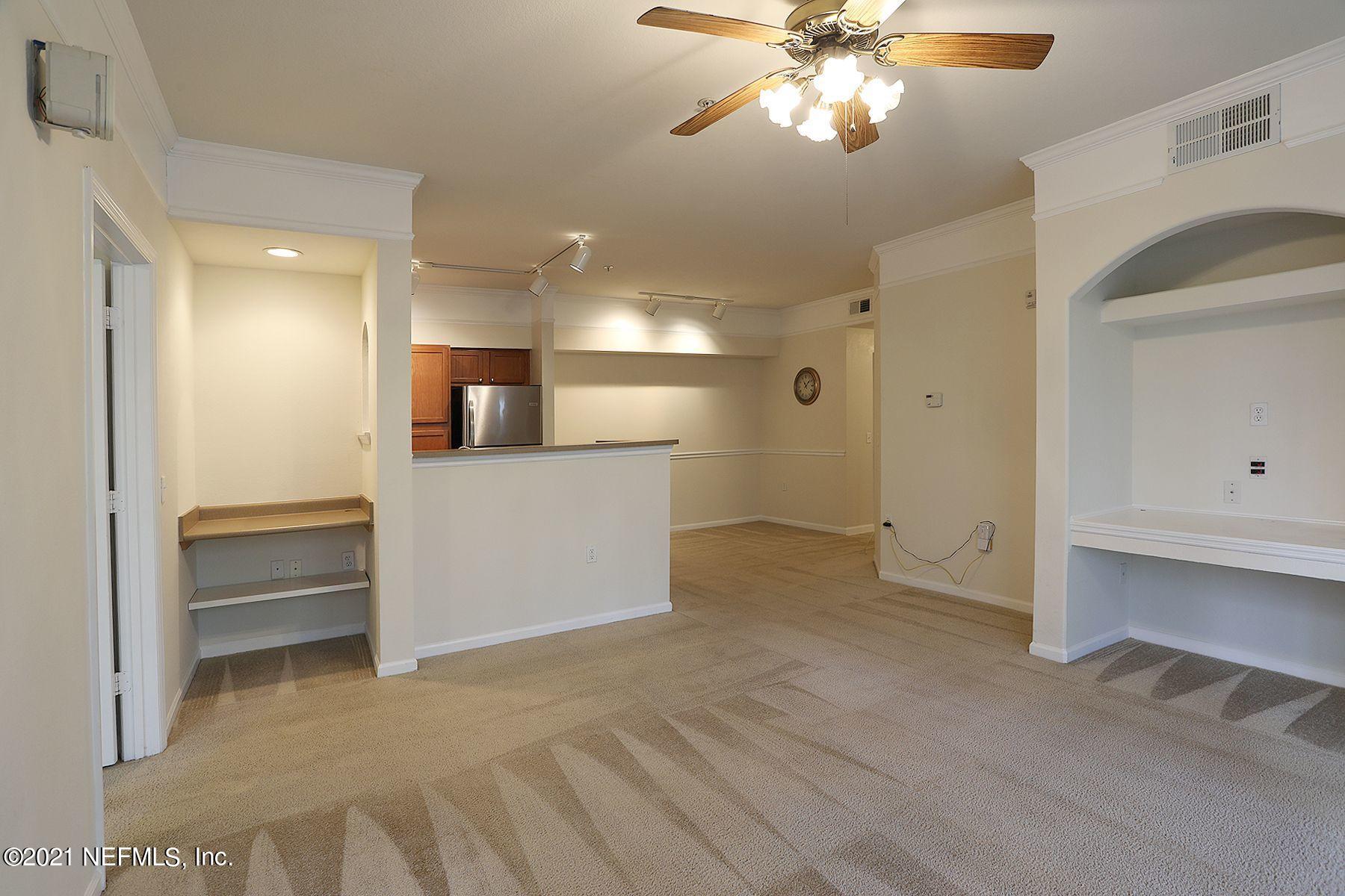 8550 Touchton Road, Unit 1714 Jacksonville, FL 32216 - Photo 5 of 25 LIVING/DINING VIEW