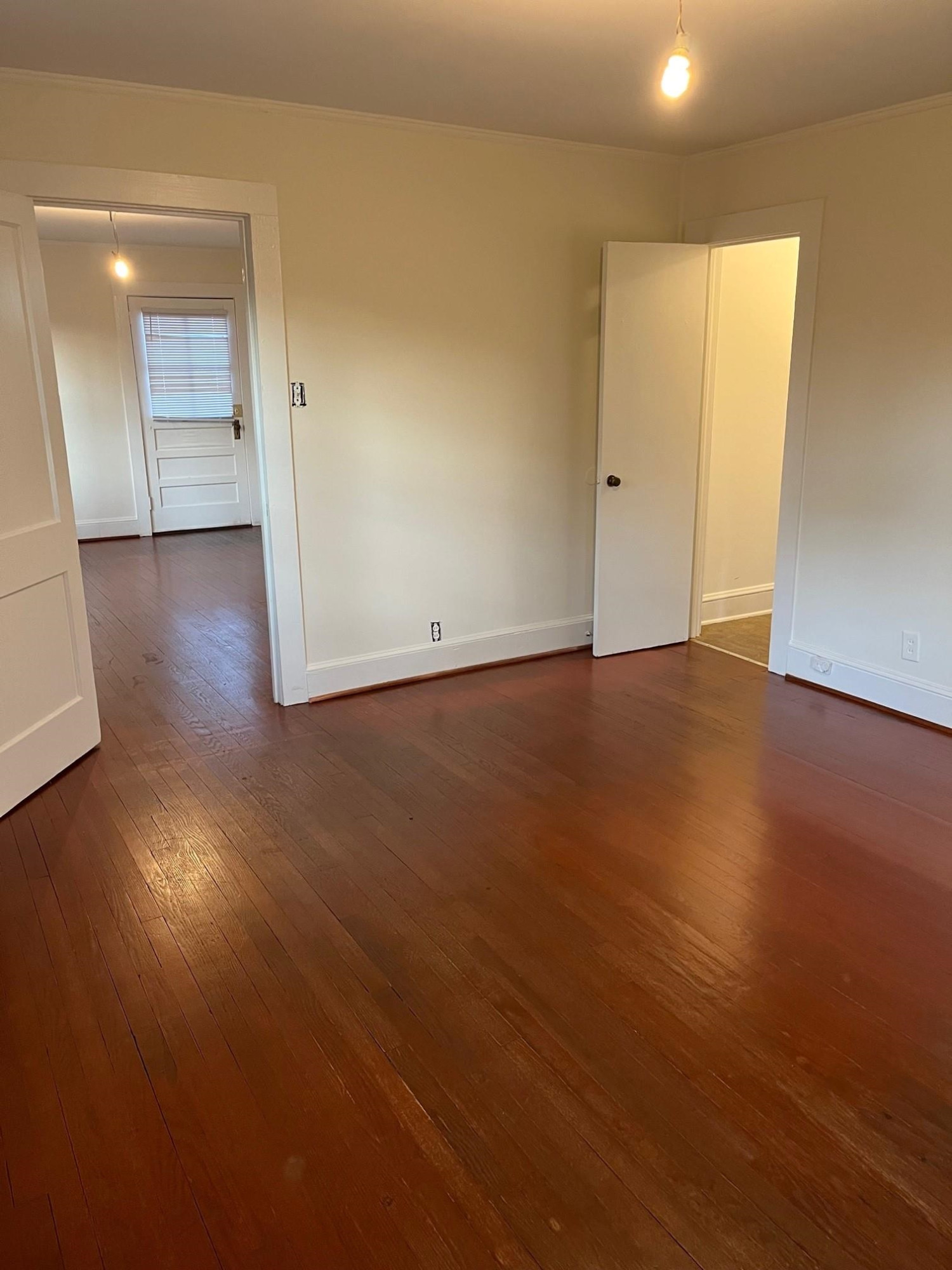 112 Shepherd Street Raleigh, NC 27607 - Photo 23 of 34 2nd floor duplex