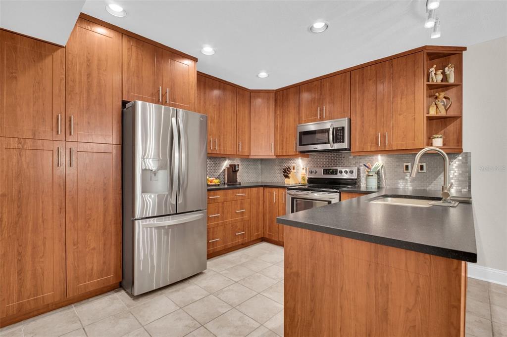 14893 Feather Cove Road Clearwater, FL 33762 - Photo 12 of 52