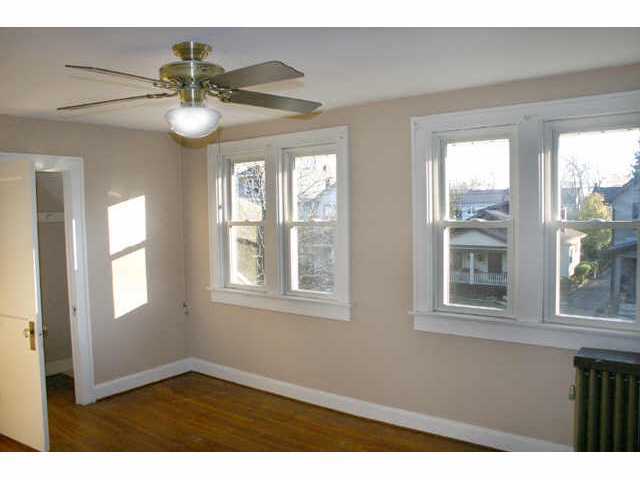 392 Tibet Road Columbus, OH 43202 - Photo 7 of 10