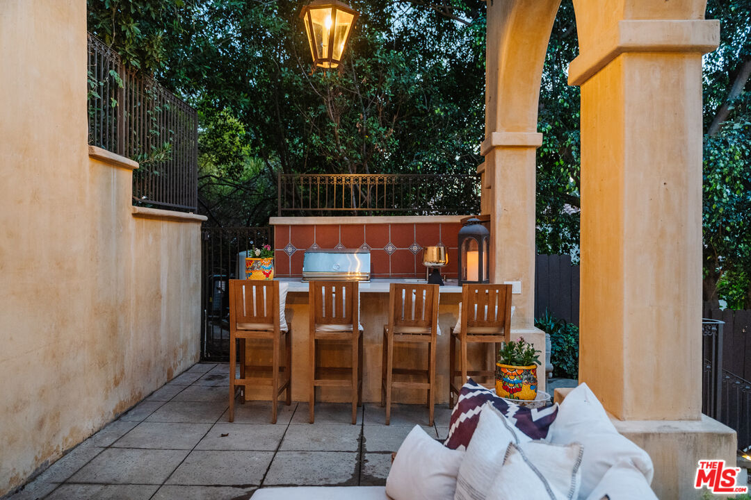 1636 Queens Road Los Angeles, CA 90069 - Photo 40 of 50