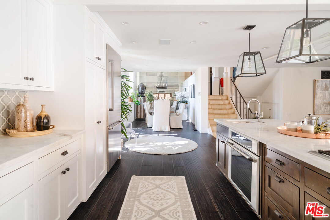 1636 Queens Road Los Angeles, CA 90069 - Photo 9 of 50