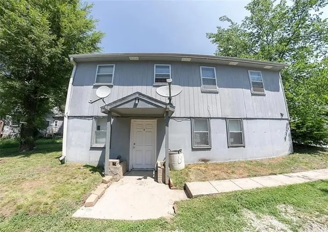 $153,500 | 300 Zoll Street, Warrensburg, MO 64093
