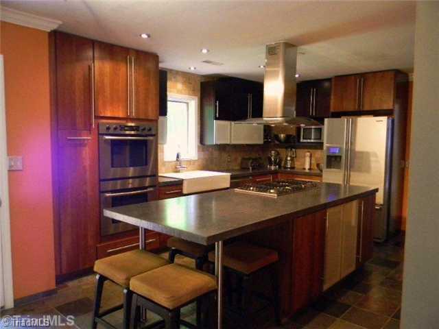 7562 Hampton Road Clemmons, NC 27012 - Photo 1 of 11 Kitchen.