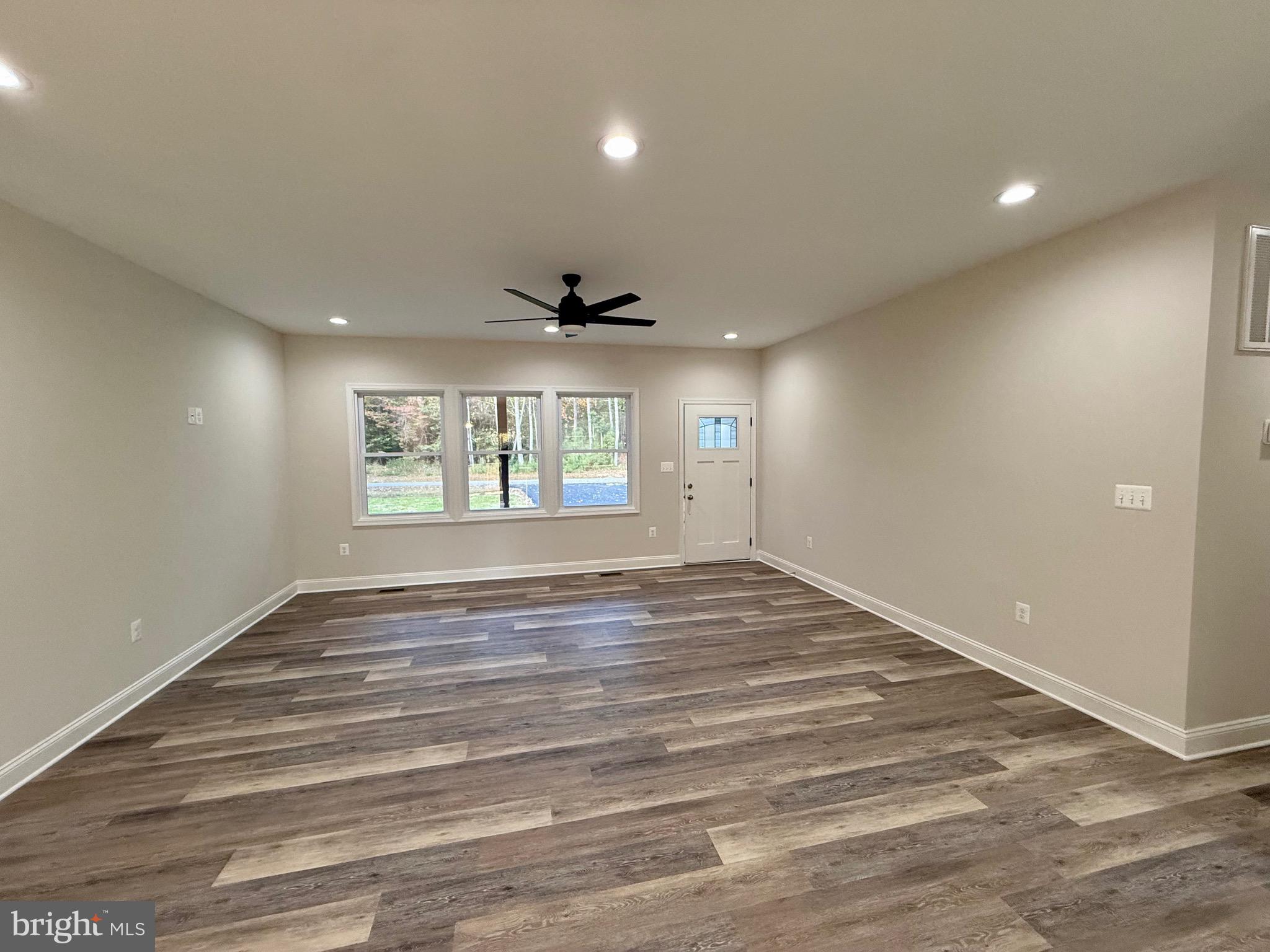 249 Wildwood Road Colonial Beach, VA 22443 - Photo 13 of 50