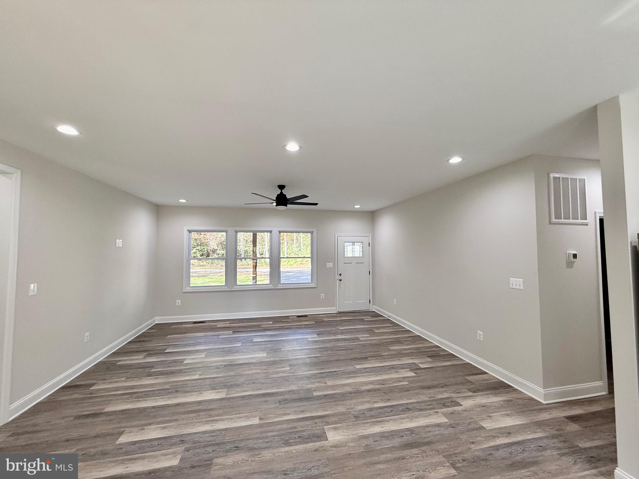 249 Wildwood Road Colonial Beach, VA 22443 - Photo 6 of 50