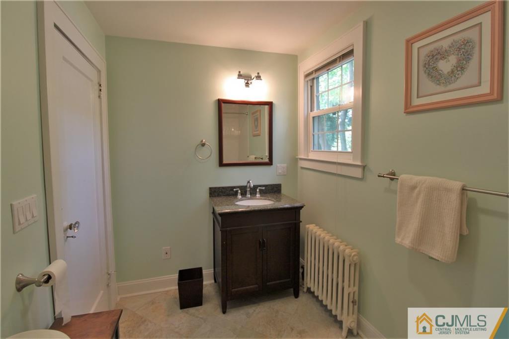 311 Franklin Road North Brunswick, NJ 08902 - Photo 16 of 22 Gallery Image 16
