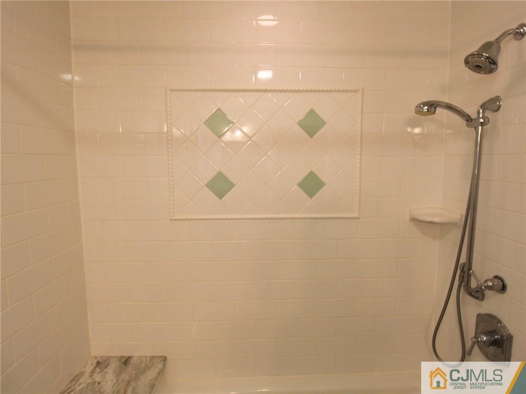 311 Franklin Road North Brunswick, NJ 08902 - Photo 18 of 22 Gallery Image 18