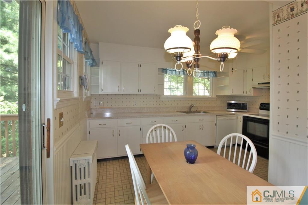 311 Franklin Road North Brunswick, NJ 08902 - Photo 8 of 22 Gallery Image 8