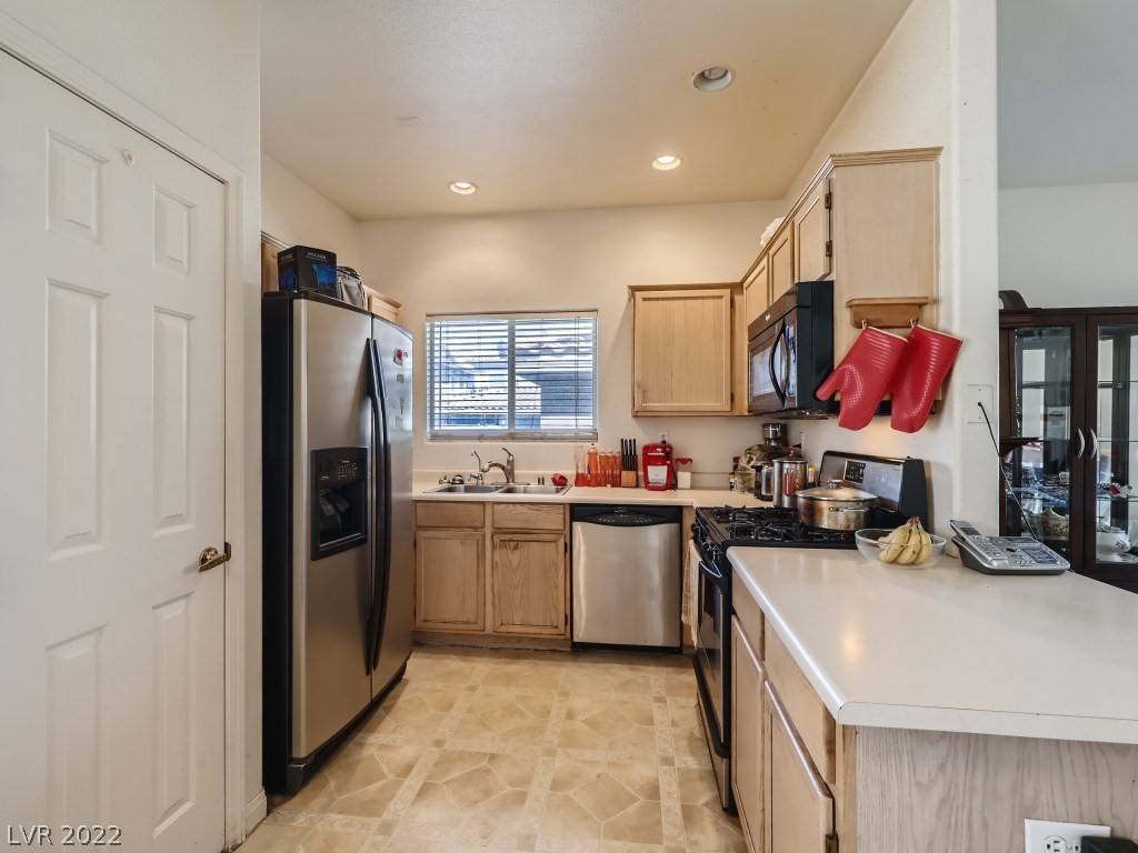 3210 Mystic Ridge Court Las Vegas, NV 89129 - Photo 5 of 14