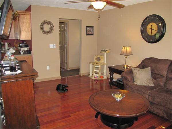 21 Arbor Road Uxbridge, MA 01569 - Photo 8 of 29 Gallery Image 8