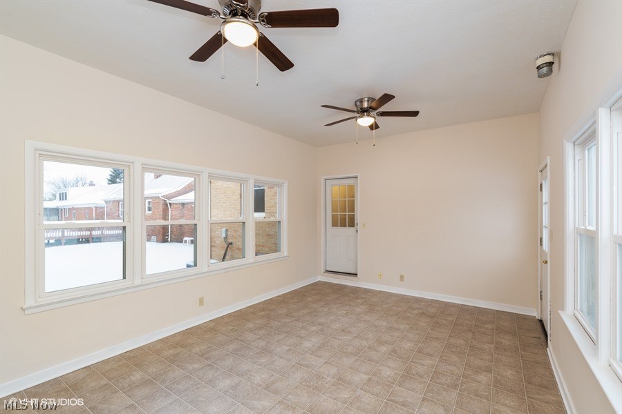 6364 Stumph Road Cleveland, OH 44130 - Photo 15 of 22