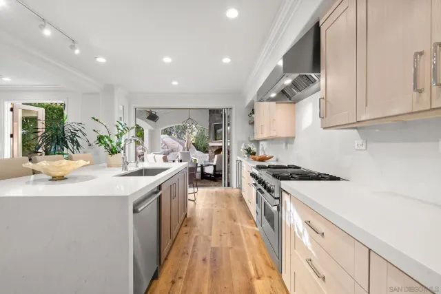 $3,995,000 | 13092 Harwick Lane, San Diego, CA 92130