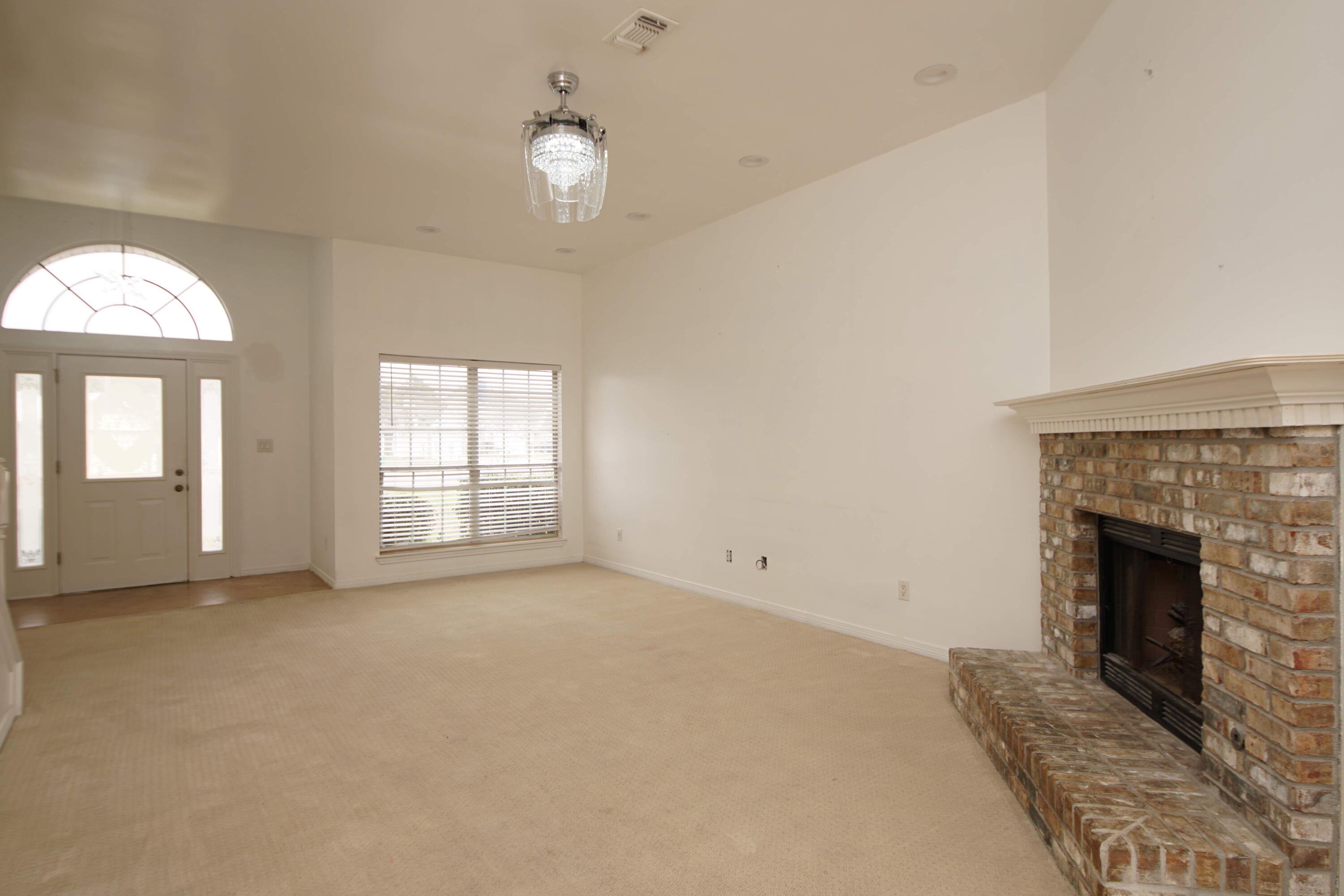23 Ruby Circle Mary Esther, FL 32569 - Photo 13 of 33 23 Ruby Circle_ Living Room