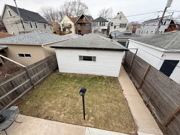 $1,900 | 1622 West Berwyn Avenue, Unit 2, Chicago, IL 60640