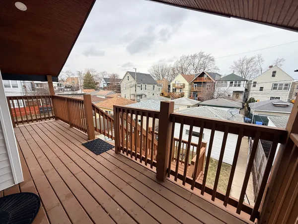 $1,900 | 1622 West Berwyn Avenue, Unit 2, Chicago, IL 60640