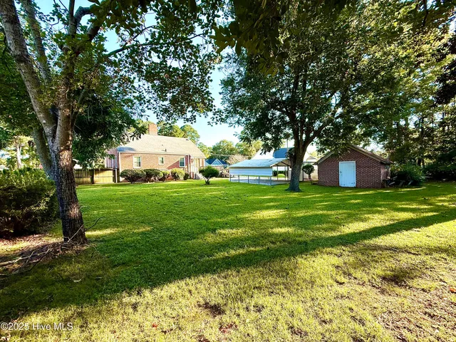 $179,900 | 300 East Roseboro Street, Roseboro, NC 28382