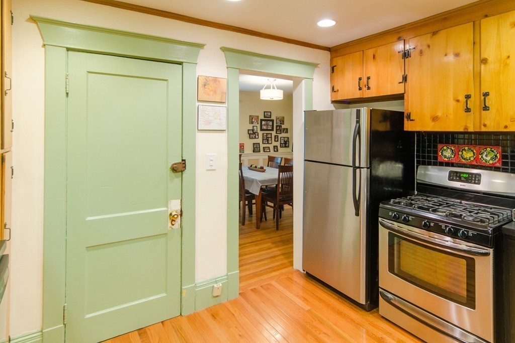 57 Beaconsfield Road, Unit 57 Brookline, MA 02445 - Photo 9 of 17 Gallery Image 9