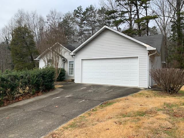 107 Tamara Lane Oak Ridge, TN 37830 - Photo 2 of 19 Front