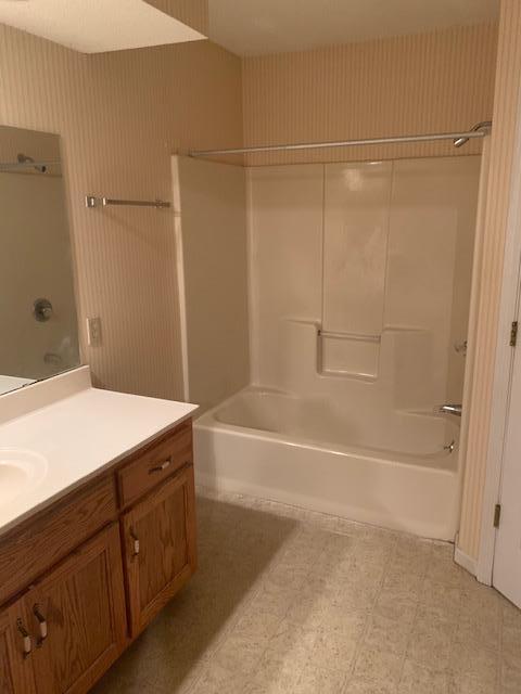 107 Tamara Lane Oak Ridge, TN 37830 - Photo 13 of 19 Master bath