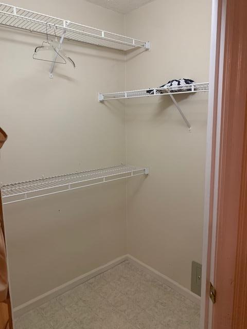 107 Tamara Lane Oak Ridge, TN 37830 - Photo 14 of 19 Master WIC