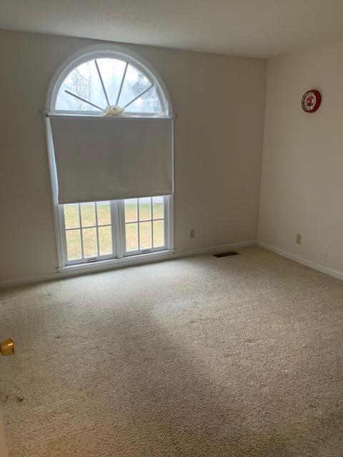 107 Tamara Lane Oak Ridge, TN 37830 - Photo 15 of 19 Guest bedroom 1