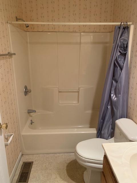 107 Tamara Lane Oak Ridge, TN 37830 - Photo 17 of 19 Guest bath