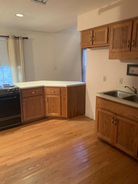 107 Tamara Lane Oak Ridge, TN 37830 - Photo 9 of 19 Kitchen
