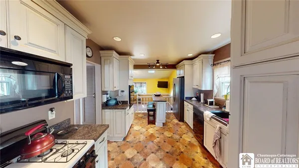 $249,900 | 8 Southland Avenue, Busti, NY 14750