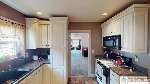 $249,900 | 8 Southland Avenue, Busti, NY 14750