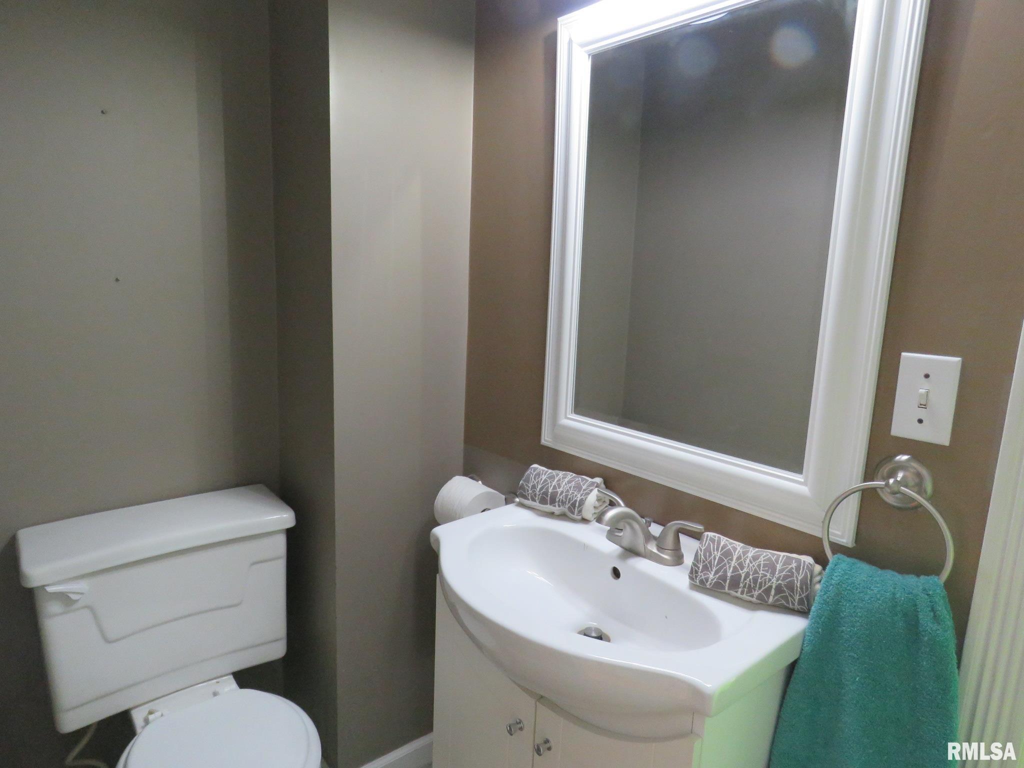 307 West Main Street Atkinson, IL 61235 - Photo 22 of 35