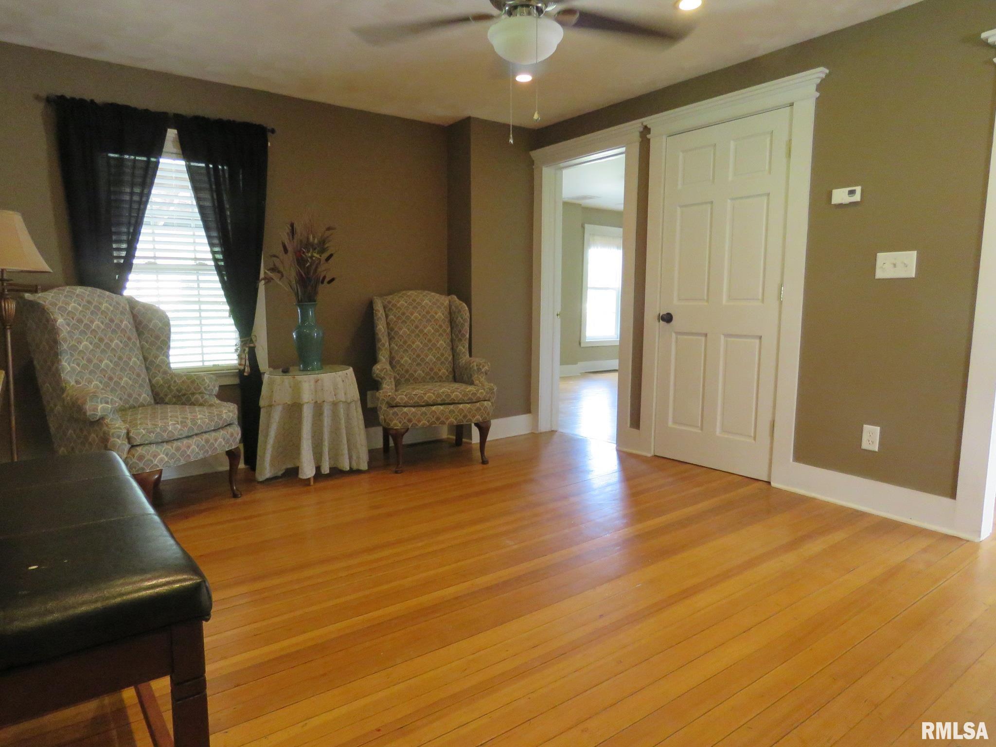 307 West Main Street Atkinson, IL 61235 - Photo 3 of 35