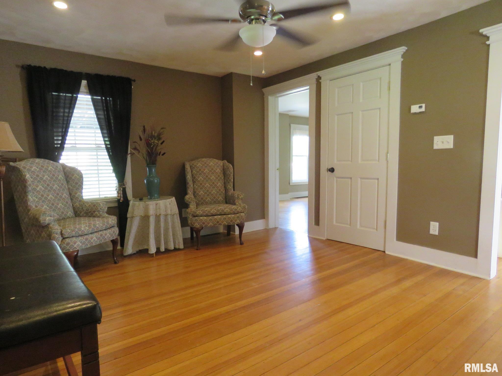 307 West Main Street Atkinson, IL 61235 - Photo 4 of 35
