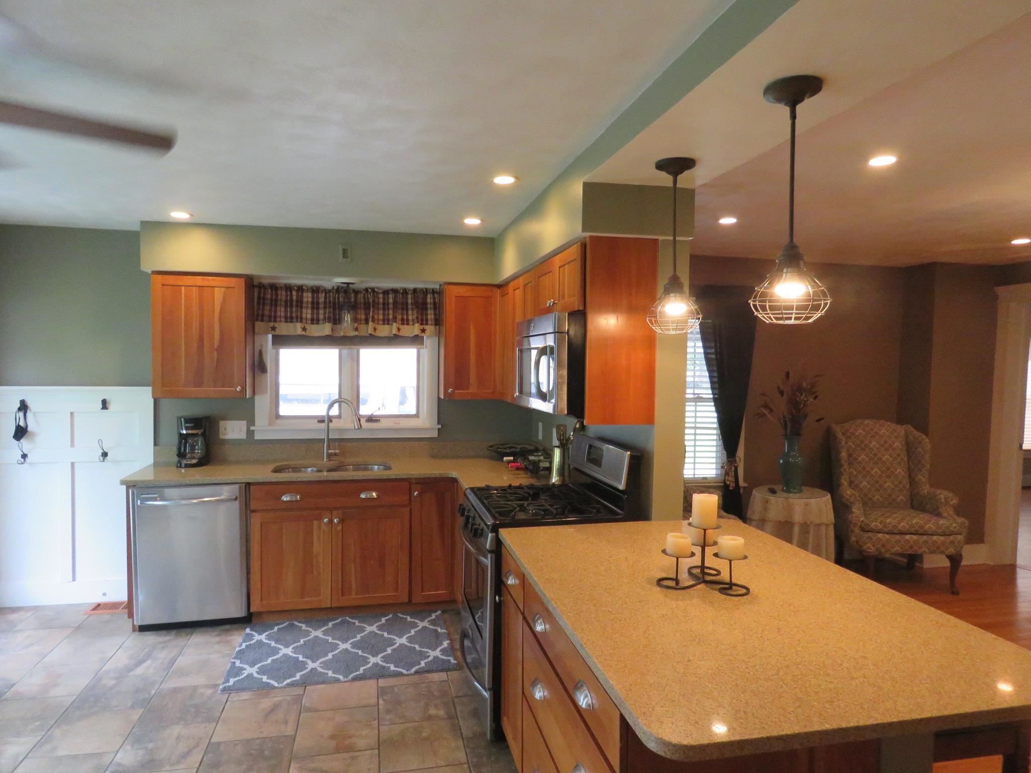 307 West Main Street Atkinson, IL 61235 - Photo 9 of 35