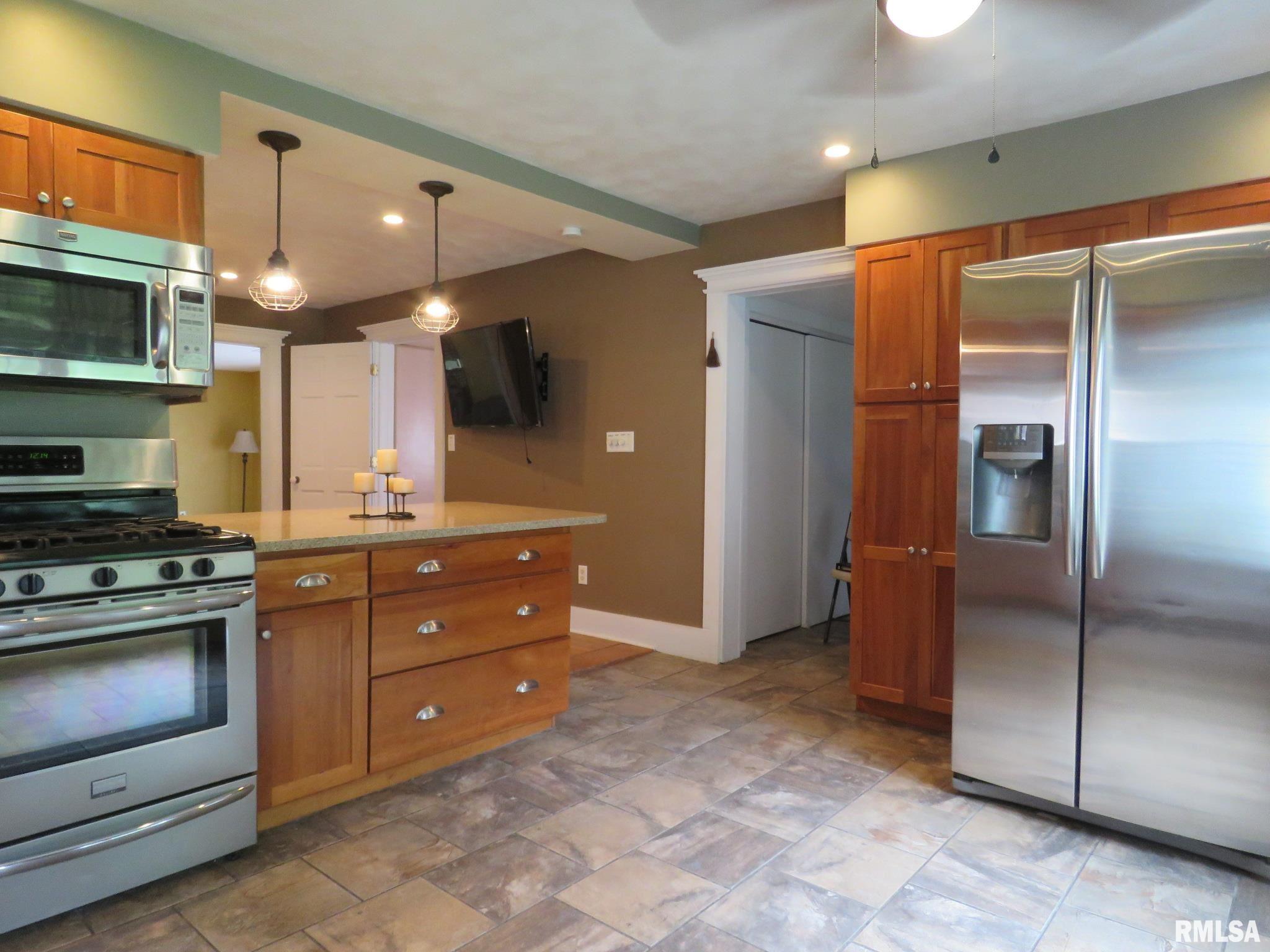307 West Main Street Atkinson, IL 61235 - Photo 10 of 35