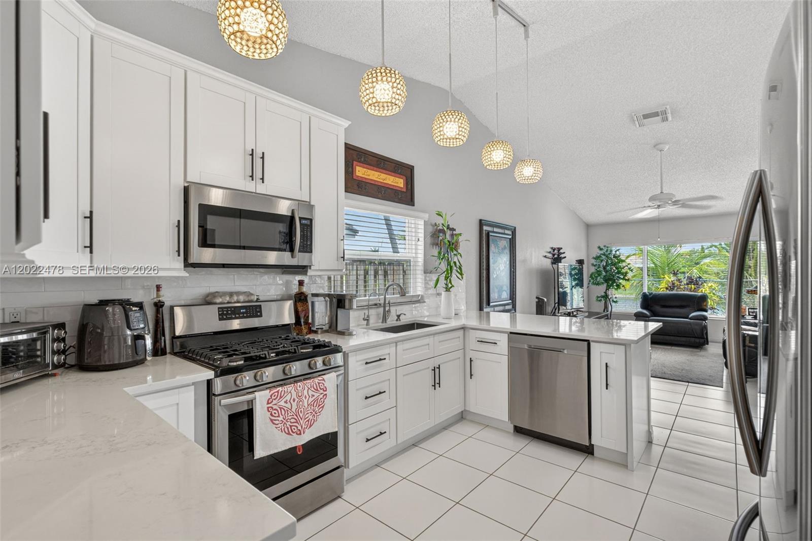 15891 Southwest 84th Street Miami, FL 33193 - Photo 27 of 65